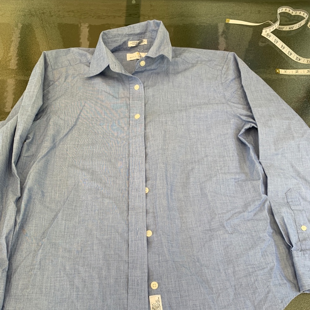 Woman’s blouse